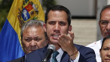Guaidó condena silencio cómplice de las FANB en atentado a Duque