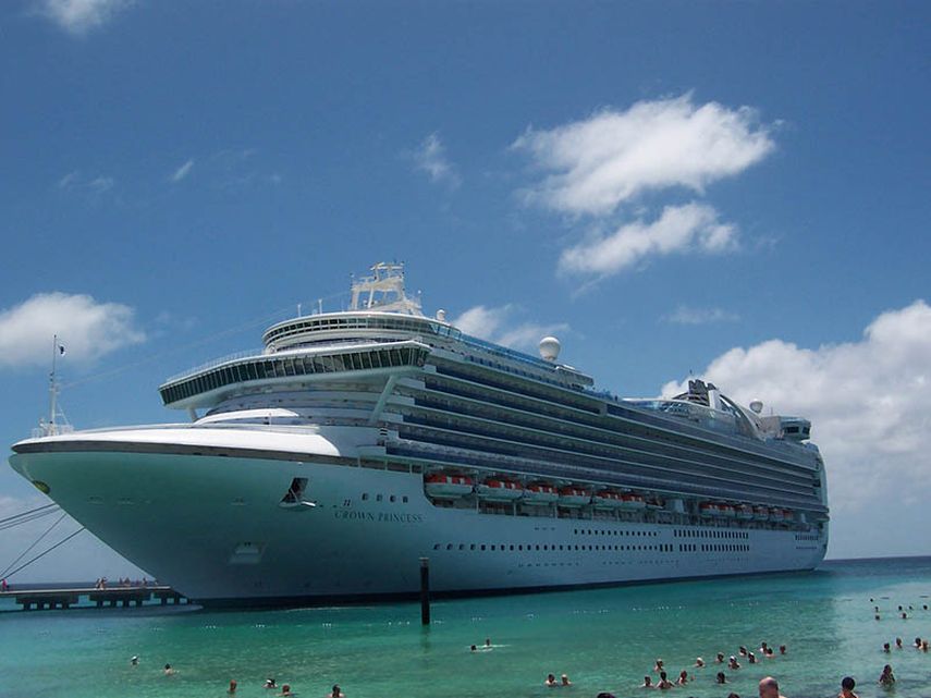 Los CDC informaron que la línea de cruceros realiza consultas con ellos para asegurarse de que el barco quede desinfectado antes de que sea utilizado para otro viaje. (Wikimedia)