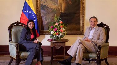  La canciller venezolana Delcy Rodríguez recibió al expresidente del gobierno español José Luis Rodríguez Zapatero.(EFE)