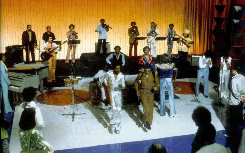 La gran orquesta actúa en Nueva York a finales de los años 70. (CORTESÍA)