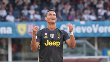El luso debutará este sábado ante su nueva afición en el Allianz Stadium, un estadio en el que el pasado abril firmó un golazo de chilena con la camiseta del Real Madrid que provocó una larga ovación de la hinchada turinesa.