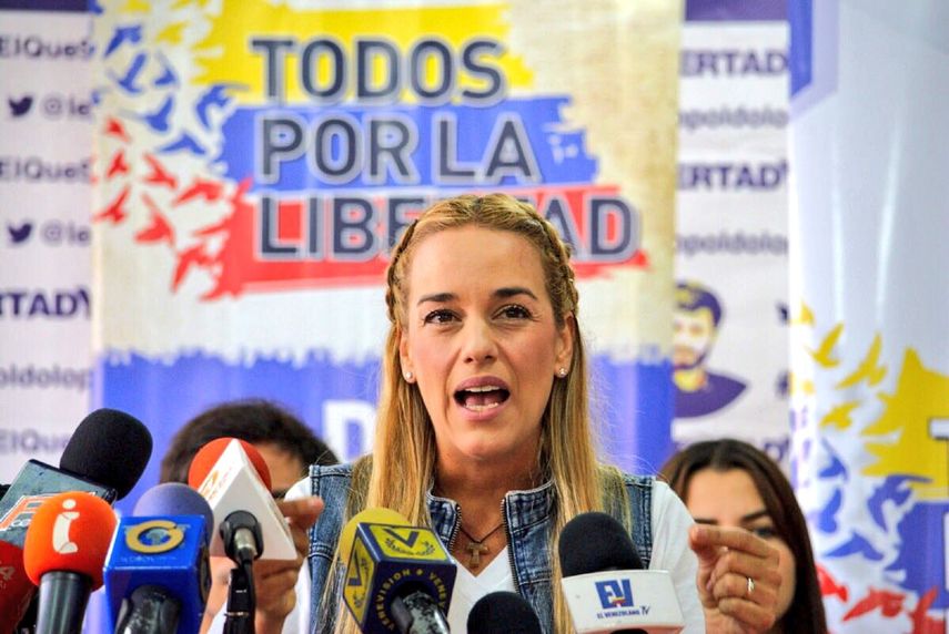 Tintori aseveró que la oposición venezolana ha activado sus tres caminos de lucha, la internacional, la institucional, Asamblea Nacional, y la calle.