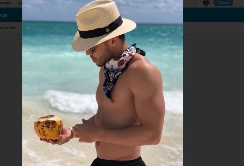 El Clavo es una composición de Prince Royce, Edgar Barrera, Camilo Echeverry y Luigi Castillo.&nbsp;