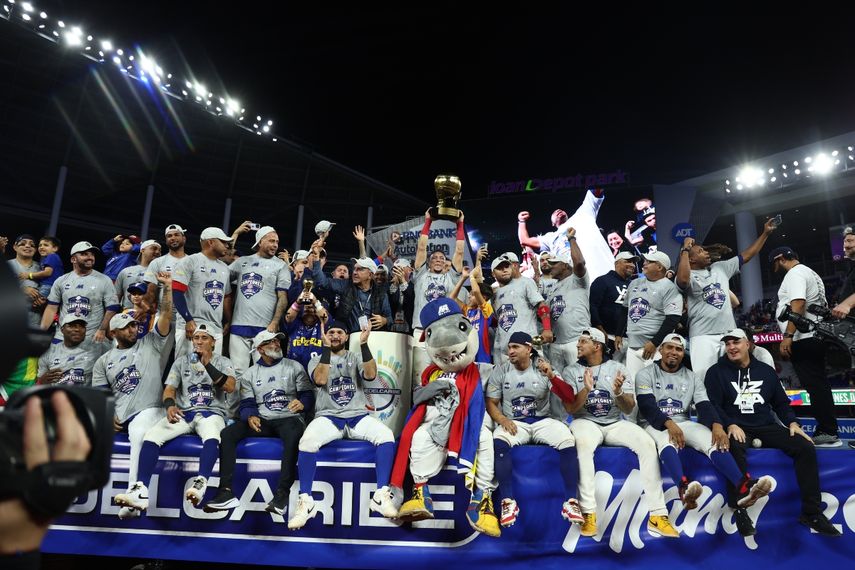 Tiburones de La Guaira le da la Serie del Caribe a Venezuela luego de una sequía de 15 años&nbsp;