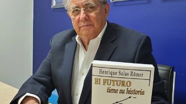 El analista y escritor Henrique Salas Römer.