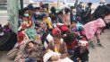 Los migrantes venezolanos se reúnen después de cruzar ilegalmente la frontera entre Bolivia y Chile en Colchane, Chile, el 3 de febrero de 2021. Los migrantes venezolanos se reúnen después de cruzar ilegalmente la frontera entre Bolivia y Chile en Colchane, Chile, el 3 de febrero de 2021.