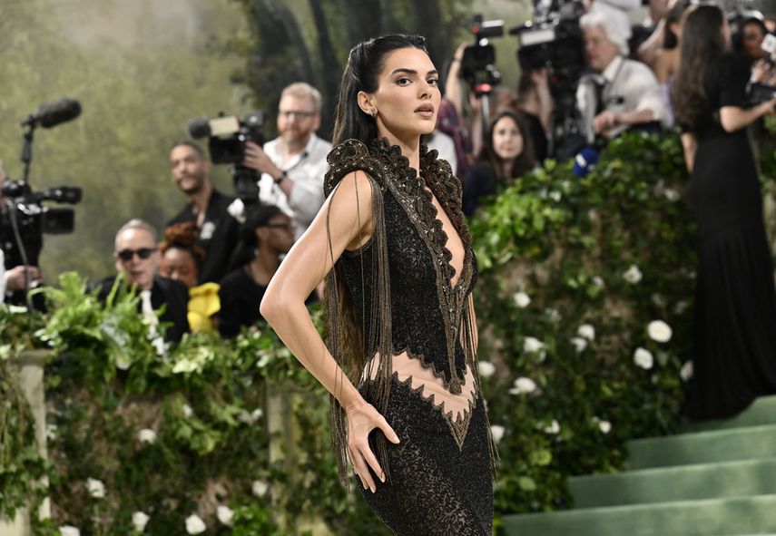 Kendall Jenner asiste a la Met Gala del Costume Institute del Museo Metropolitano de Arte que celebra la inauguración de la exposición Sleeping Beauties: Reawakening Fashion el lunes 6 de mayo de 2024 en Nueva York.&nbsp;