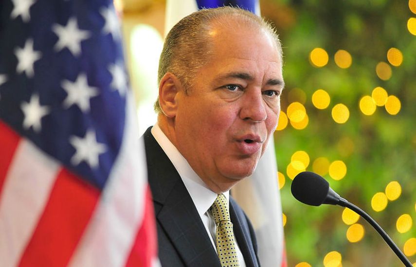 Earl Ray Tomblin, gobernador del estado de Virginia Occidental