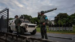 Ese escenario generó reacciones encontradas entre los funcionarios que estaban presente en esa reunión