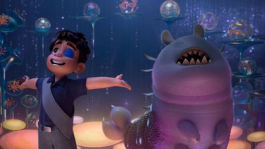 Madeline Sharafian y Domee Shi dirigen Elio, lo nuevo de Pixar: Los jóvenes sufren una epidemia de soledad &nbsp;