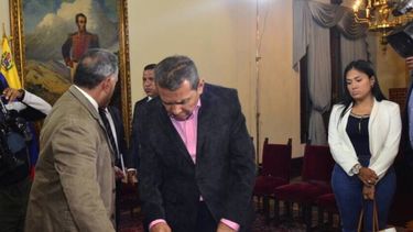 La comparecencia de los gobernadores opositores ante la ANC ha sido celebrada en medios oficialistas, destacando asimismo la división en el seno de la MUD