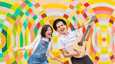 El dúo de música infantil 123 Andrés.