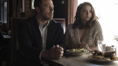 Protagonistas de la película Deep Water, los actores Ben Affleck y Ana de Armas.