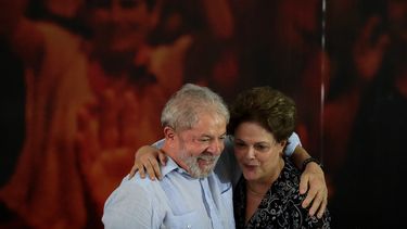 La preferencia que Lula, quien es apoyado tambien por la exmandataria Dilma Rousseff, mantiene por ahora entre los electores fue confirmada en la encuesta divulgada por Datafolha