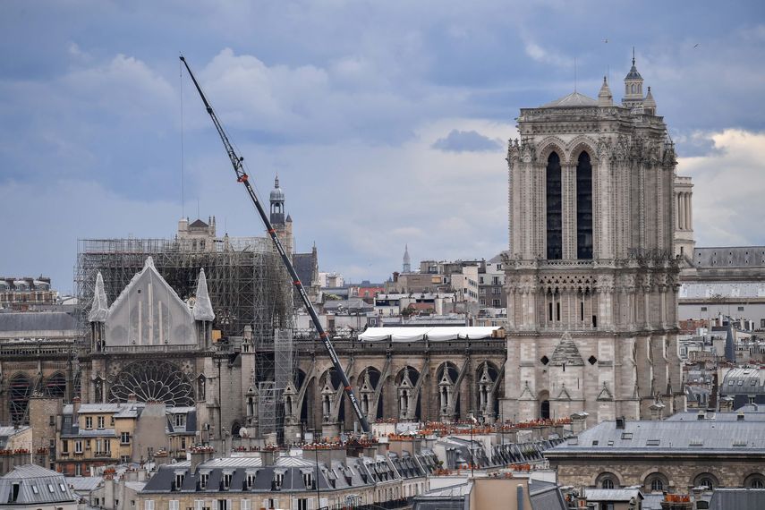 Desde el incidente, se han observado altos niveles de concentración de plomo en todo el edificio y el 13 de agosto se inició una descontaminación de los terrenos alrededor de la catedral.