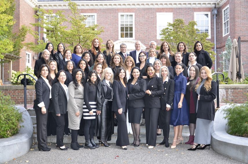 Foto grupal del panel de las participantes del IV Congreso Mundial de Mujeres Líderes