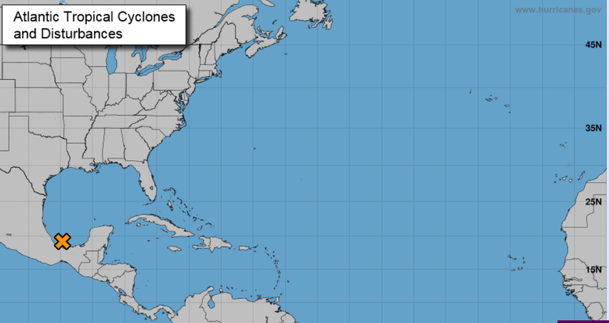 Se espera que  este sistema se mueva lentamente hacia el noroeste hacia la costa  del noreste de México, y pudiera convertirse en ciclón tropical  antes de que entre a tierra en uno o dos días. No representa peligro para el sur de la Florida.&nbsp;
