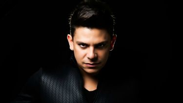 Respeto al público chavista. A quienes no respeto son a los políticos corruptos! Así que no me llamen, que no iré, manifestó el compositor de Besos de chocolate