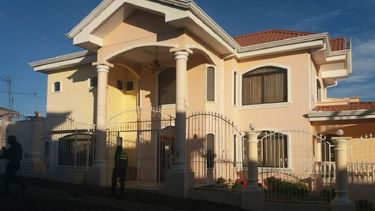 El líder de la banda tiene su residencia en Moravia.