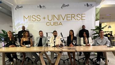 Sissi Fleites,&nbsp;Maria Vicario, Amer Mercado, Prince Julio César, Faddya Halabi, Karen Paba y Javier Fontalvo, durante un encuentro con la prensa para presentar el nuevo certamen de belleza que enviará a una cubana a competir al Miss Universo 2024.&nbsp;