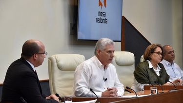 El gobernante Miguel Díaz-Canel en la Mesa Redonda.