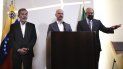 El diplomático noruego Dan Nylander, al centro, el delegado opositor venezolano Gerardo Blyde Pérez, izquierda, y el presidente de la Asamblea Nacional venezolana, Jorge Rodríguez, ofrecen una conferencia de prensa el lunes 27 de septiembre de 2021, en la Ciudad de México. El diplomático noruego Dan Nylander, al centro, el delegado opositor venezolano Gerardo Blyde Pérez, izquierda, y el presidente de la Asamblea Nacional venezolana, Jorge Rodríguez, ofrecen una conferencia de prensa el lunes 27 de septiembre de 2021, en la Ciudad de México.