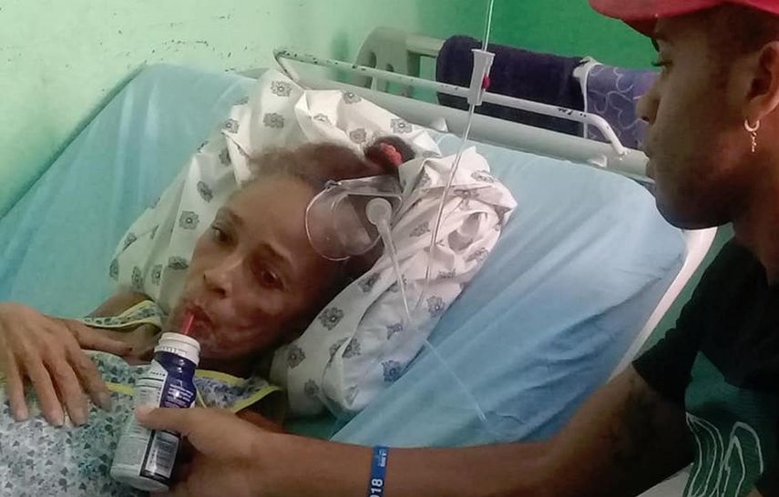 Fotograf&iacute;a de la opositora cubana Xiomara Cruz Miranda, actualmente hospitalizada en La Habana, publicada por Diario de Cuba el 30 de diciembre de 2019.