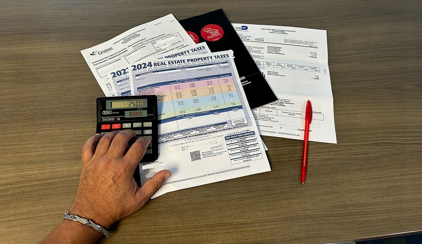 Los floridanos cuentan con ciertas disposiciones de alivio, pero aseguran que no son suficientes.