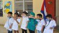 Niños en escuela cubana reciben indicaciones ante el coronavirus. Niños en escuela cubana reciben indicaciones ante el coronavirus.
