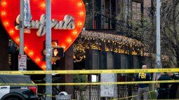 El FBI se encuentra con la policía local en el bar de Buford, Texas, escenario de un tiroteo el 01 de marzo de 2026 en Austin, Texas. El FBI se encuentra con la policía local en el bar de Buford, Texas, escenario de un tiroteo el 01 de marzo de 2026 en Austin, Texas.