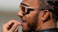 Lewis Hamilton de Mercedes previo a los entrenamientos de pretemporada en el circuito de Sakhir, Baréin, el jueves 23 de febrero de 2023.&nbsp;