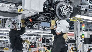 Empledos en una planta de Nissan en Japón.