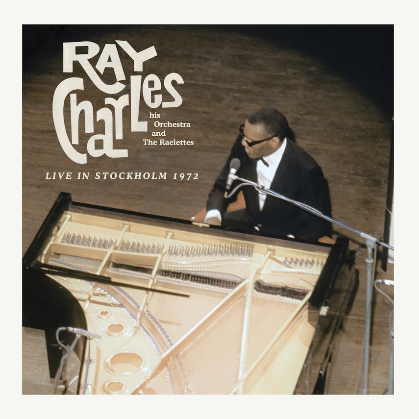 En esta imagen proporcionada por Tangerine Records, el arte del álbum Live in Stockholm 1972 de Ray Charles, su orquesta y The Raelettes.&nbsp;&nbsp;