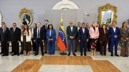 La mesa de diálogo entre el chavismo y la oposición cerró su tercer ciclo en Caracas el 21 de octubre de 2026. Las delegaciones son encabezadas por Jorge Rodríguez, por parte del oficialismo, y Dinorah Figuera por un sector de los opositores.