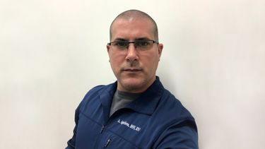 Armando Aguilera, profesional sanitario en el&nbsp;Coral Gables&nbsp;Hospital, en Miami-Dade.