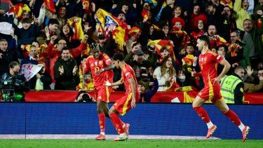 Jugadores de la selección de España celebran luego de anotar un gol contra Países Bajos, el 23 de marzo de 2025.