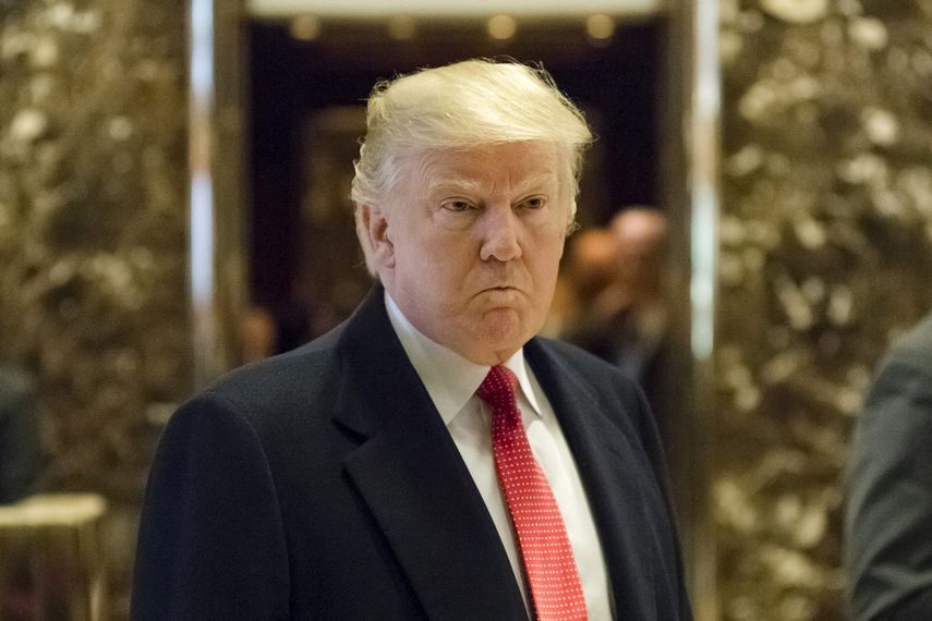 El presidente electo de EEUU se dirige a los medios en la Trump Tower.