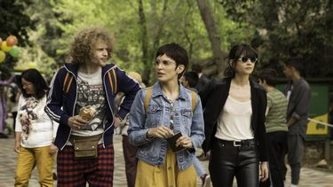 No culpes al karma de lo que te pasa por gilipollas es una comedia romántica con Verónica Echegui. 