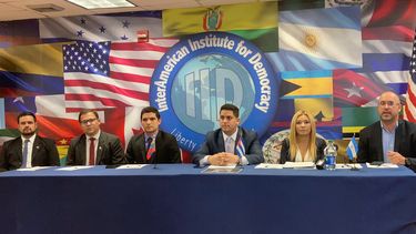 Tenemos que recuperar las democracias que se han perdido