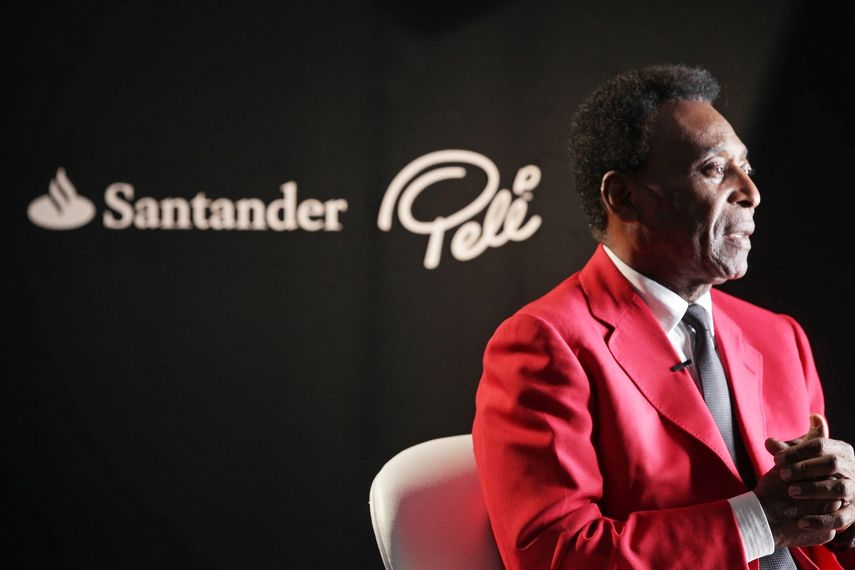 El brasileño Pelé estuvo casi un mes ingresado en un Hospital de Sao Paulo, tras haberse realizado una operación en el Colon&nbsp;