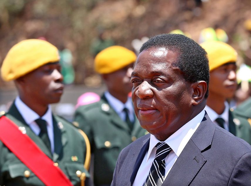 Foto de archivo del vicepresidente de Zimbabue Emmerson&nbsp;Mnangagwa, quien fue nombrado presidente provisional.&nbsp;