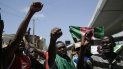 Varias personas participan en una manifestación de protesta contra la brutalidad de la policía en Lagos, Nigeria, el martes 20 de octubre de 2020. Varias personas participan en una manifestación de protesta contra la brutalidad de la policía en Lagos, Nigeria, el martes 20 de octubre de 2020.