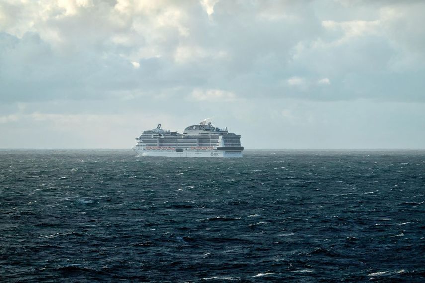 Crucero navegando. Imagen referencial.