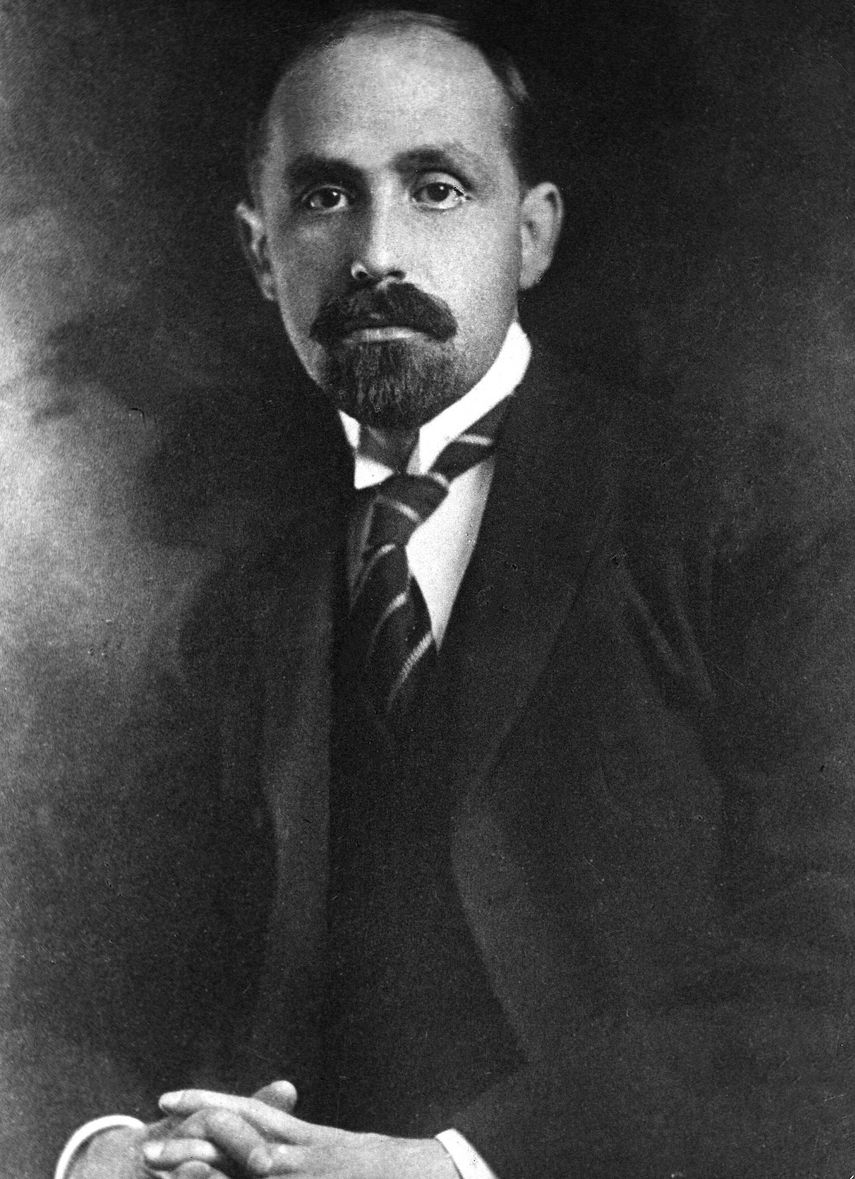 Retrato del escritor español&nbsp;Juan&nbsp;Ramón&nbsp;Jiménez, seguidor del estilo literario denominado Modernismo.&nbsp;