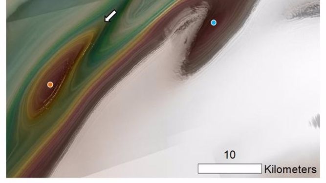 La erosión formó un enorme sistema de cañones de hielo en Marte