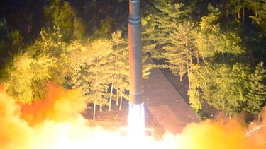 Fotografía de archivo del lanzamiento de un misil de prueba ICBM Hwasong-14 en un lugar sin identificar en&nbsp;Corea&nbsp;del Norte.&nbsp;