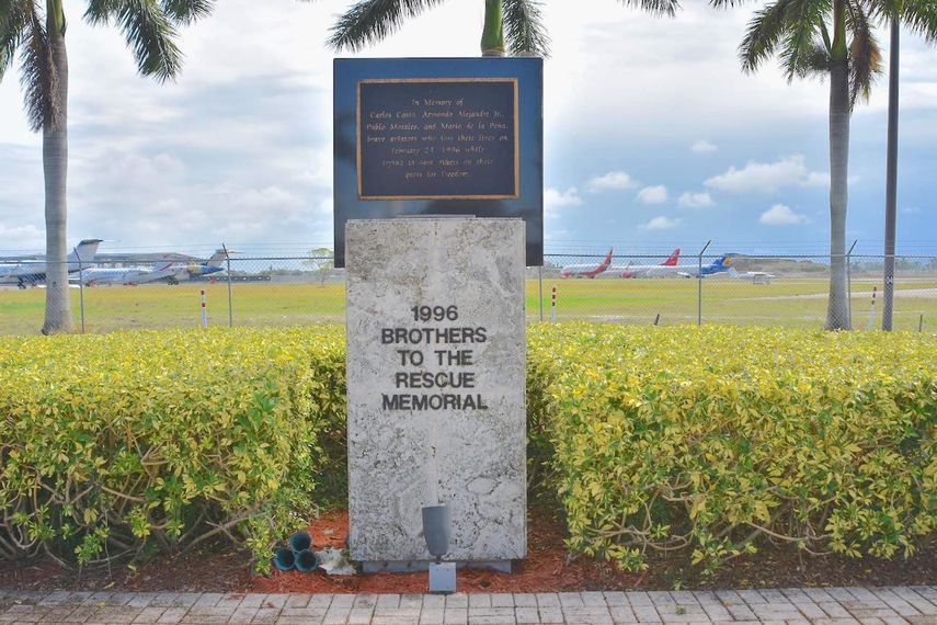 Imagen parcial del memorial a los Hermanos al Rescate, en Miami.&nbsp;