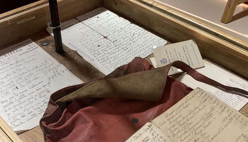 Carta original, que muestra el salón expositor Chillón, de puño y letra de Concha, la esposa de Manuel, en la que le contaba cómo iban las cosas en casa mientras él andaba de pueblo en pueblo vendiendo quesos.