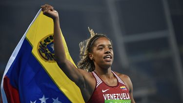 La venezolana festejo la primera medala para su país en Río 2016