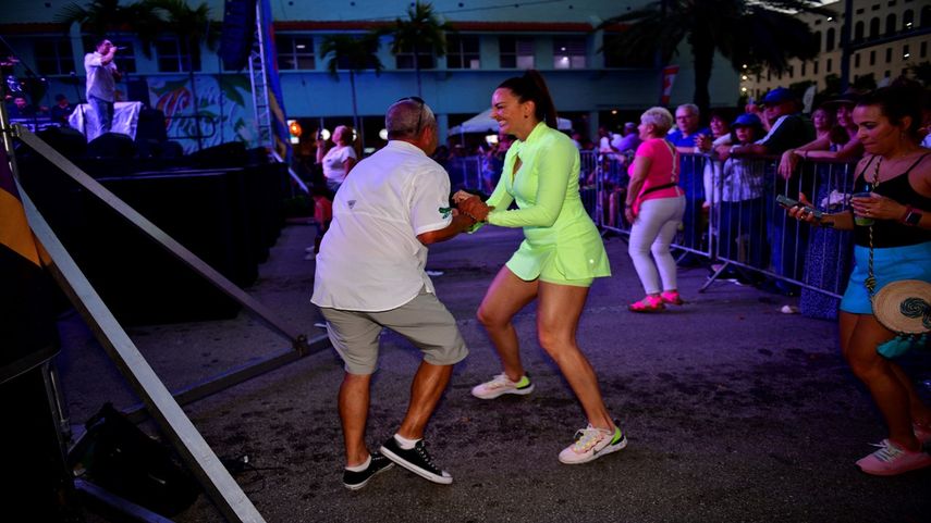 Entre ayer, sábado 4, y hoy, 5 de marzo, Miami celebra el popular Carnaval de la Milla a lo largo del emblemático y pintoresco sector de Miracle Mille, en Coral Gables.